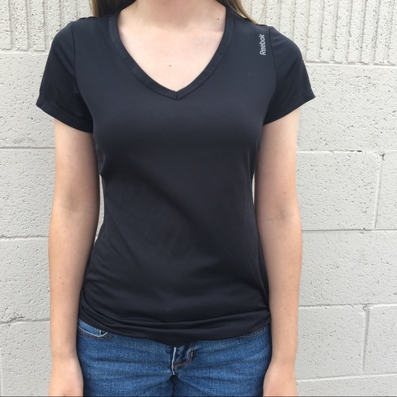 NEW REEBOK BLACK T SHIRT - Picture 1 of 8